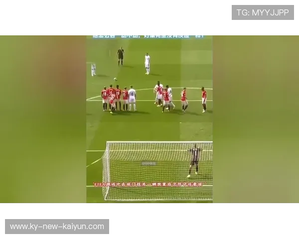 守门员夜间高抛球训练,出击时机判断能力被数据证明进步 守门员夜间高抛球训练,出击时机判断能力被数据证明进步